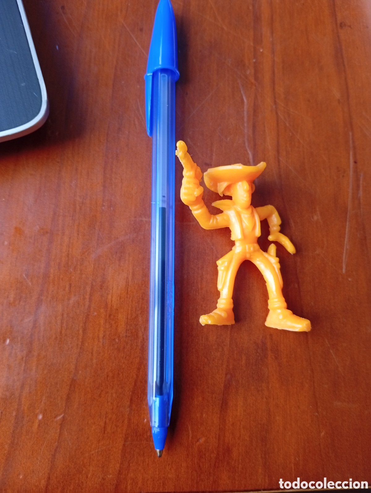 Figuras de Goma y PVC: MU&Ntilde;ECO FIGURA PVC LUCKY LUKE COMANSI DUNKIN PATATAS NARANJA NEON FOSFORITO