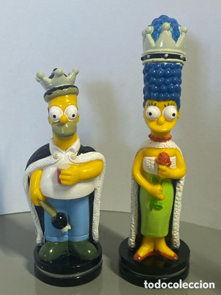Figuras de Goma y PVC: FIGURAS AJEDREZ REY Y REINA NEGRA MATT GROENING TM & FOX 2001 SIMPSONS MAGGIE HOMER