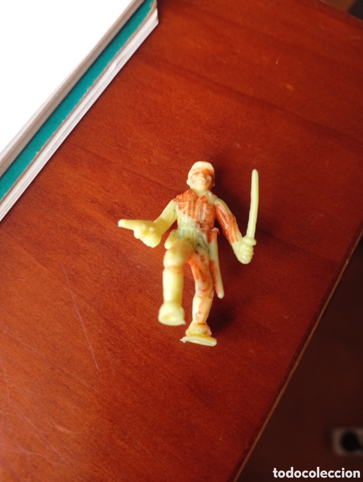 Figuras de Goma y PVC: MU&Ntilde;ECO FIGURA DUNKIN CROPAN PASTELITOS PROMOCIONAL GUERRA SOLDADO SOLDADOS ESPADA