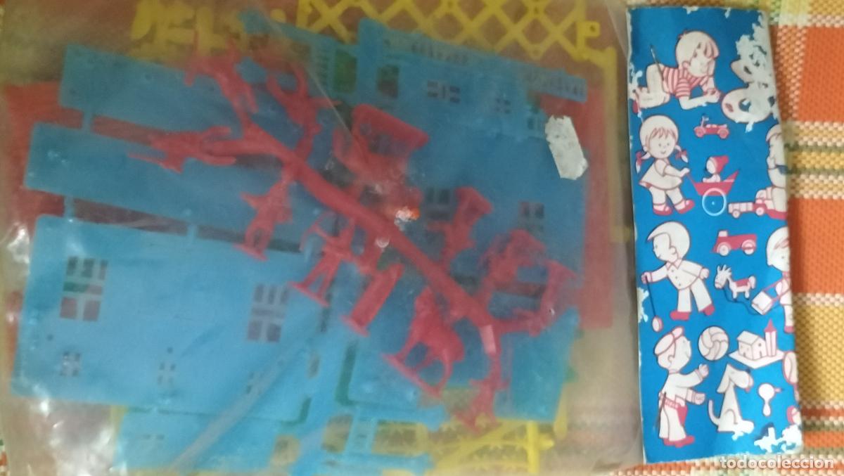 Figuras de Goma y PVC: ANTIGUA BOLSA ESTILO MONTAPLEX