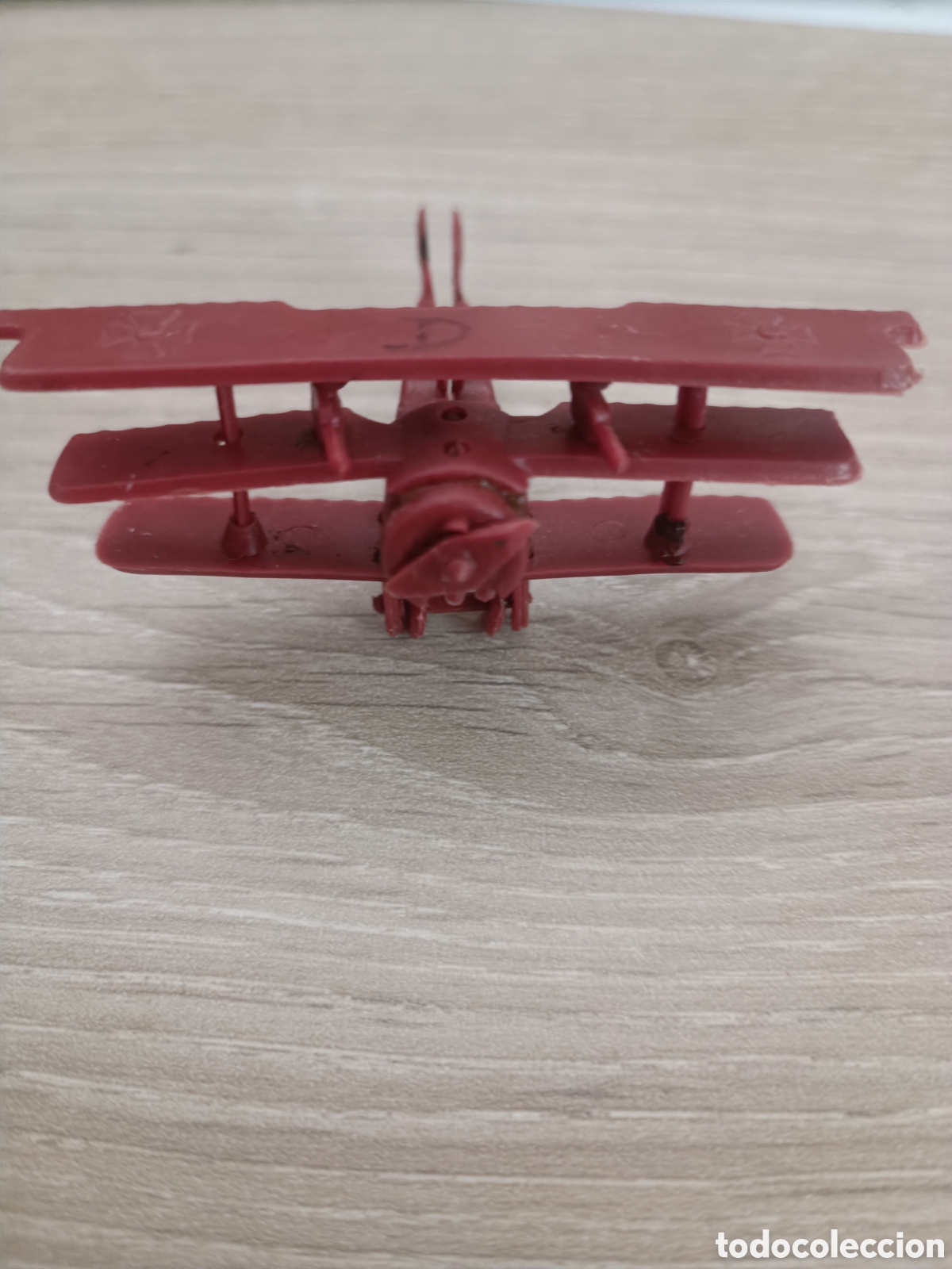 Figurines en Caoutchouc et PVC: Avi&oacute;n Fokker triplano - color rojo - montaplex