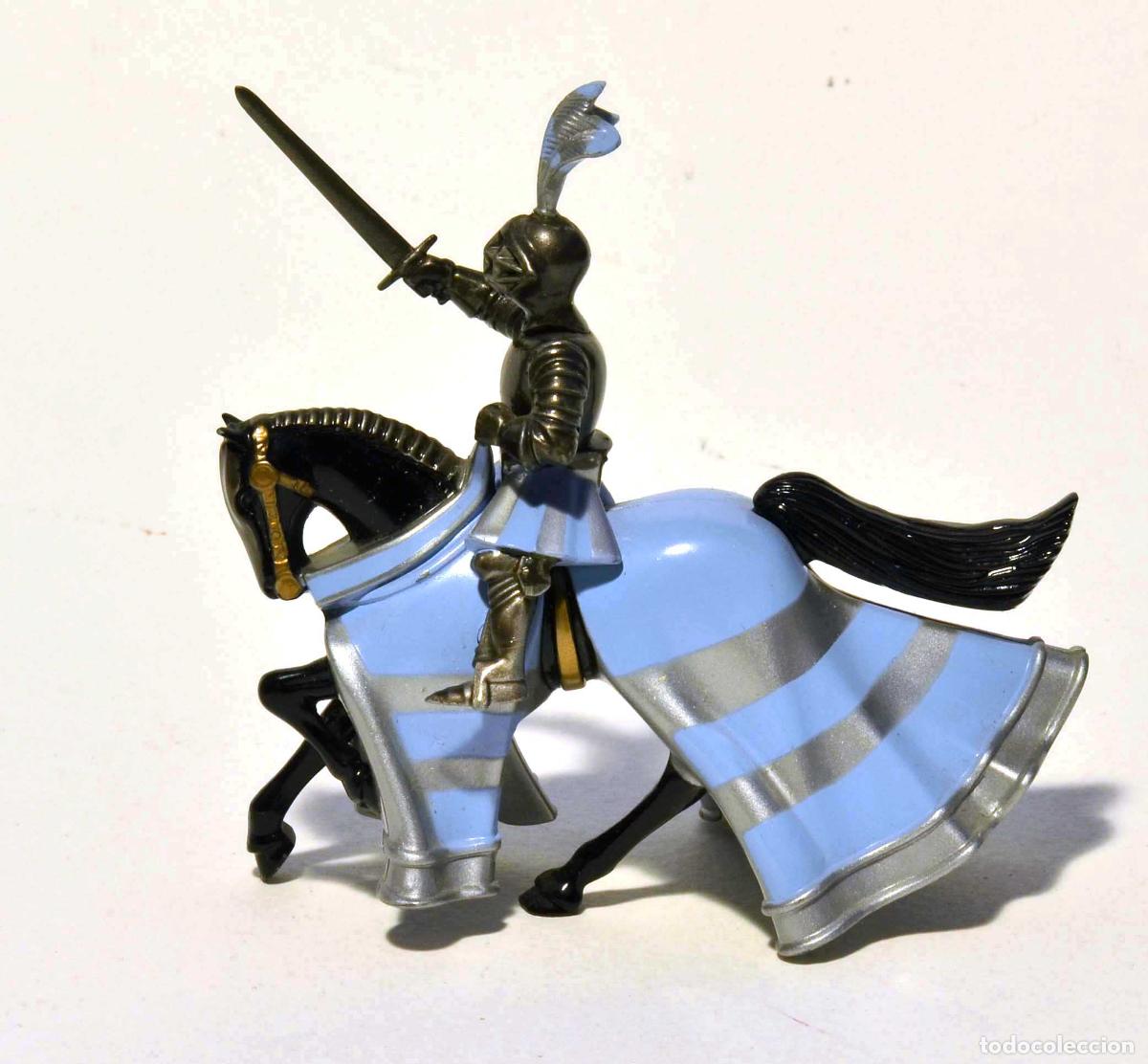 Figuras de Goma y PVC: BRITAINS - CABALLERO MEDIEVAL DE TORNEO - METAL - 1997 - A CABALLO CON ESPADA