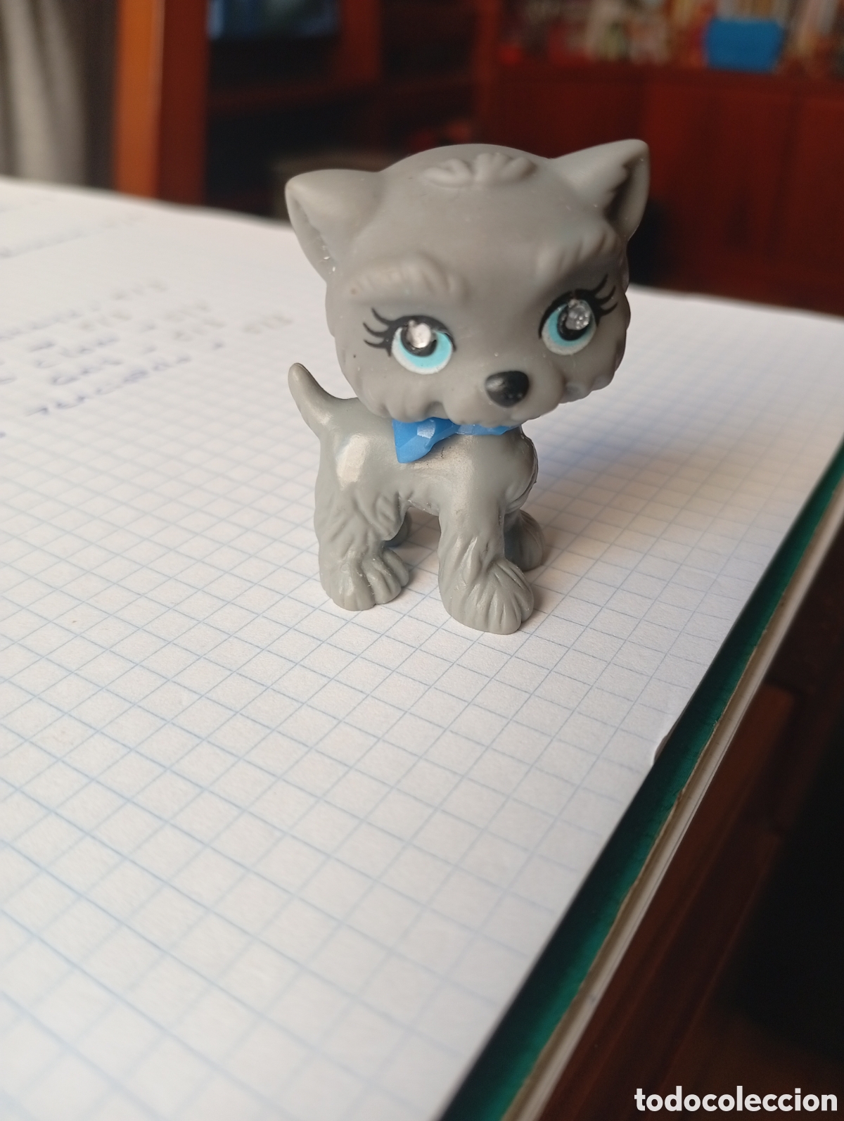 Figuras de Goma y PVC: MU&Ntilde;ECO FIGURA PVC MU&Ntilde;ECA MASCOTA POLLY POCKET BARBIE MATTEL LITTLE PETS SHOP PERRO GRIS