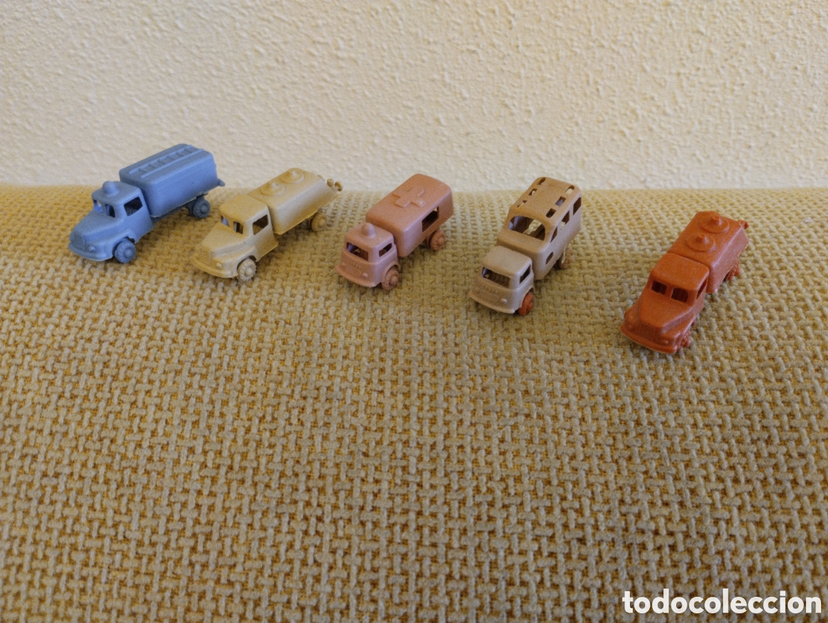 Figuras de Goma y PVC: Lote camioncitos montaplex antiguos