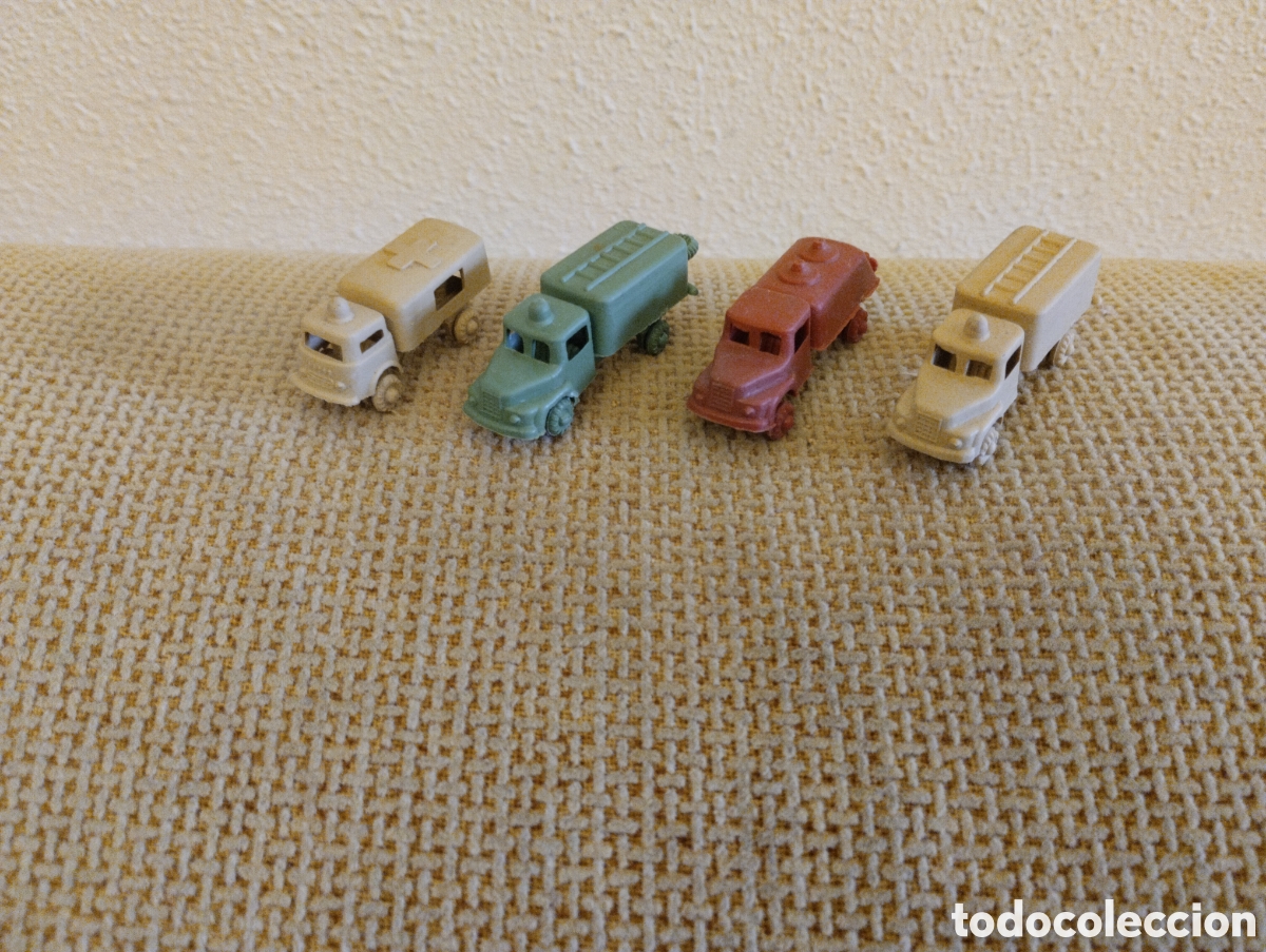 Figuras de Goma y PVC: Lote camioncitos montaplex antiguos