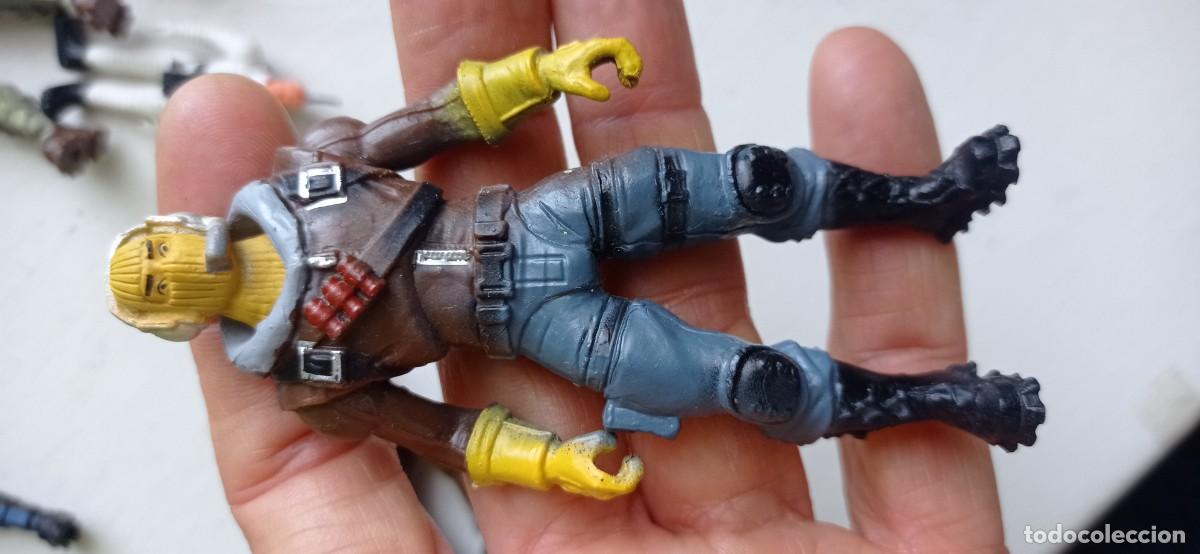 Gummi- und PVC-Figuren: Figura RAPTOR - FORTNITE-