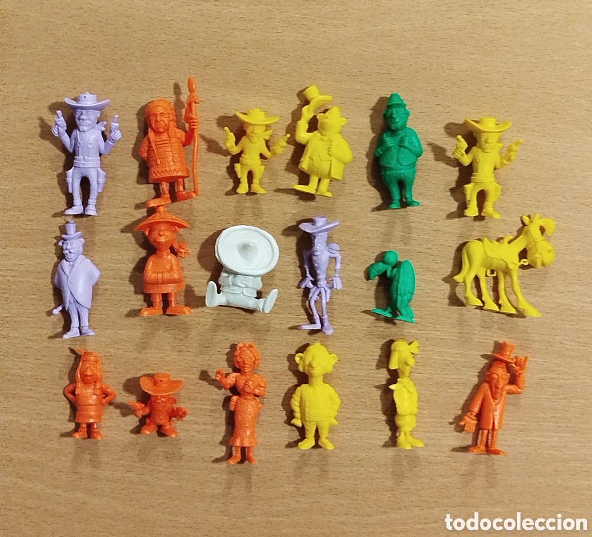 Figuras de Goma y PVC: LOTE 18 FIGURAS LUCKY LUKE GOMA PVC &iquest;DUNKIN? CHICLES CARAMELOS PATATAS SNACKS