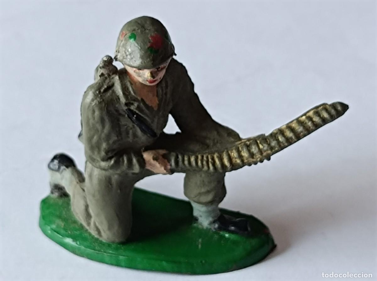 Figuras de Goma y PVC: SOLDADO SIRVIENTE AMETRALLADORA AMERICANO EN GOMA PECH HERMANOS