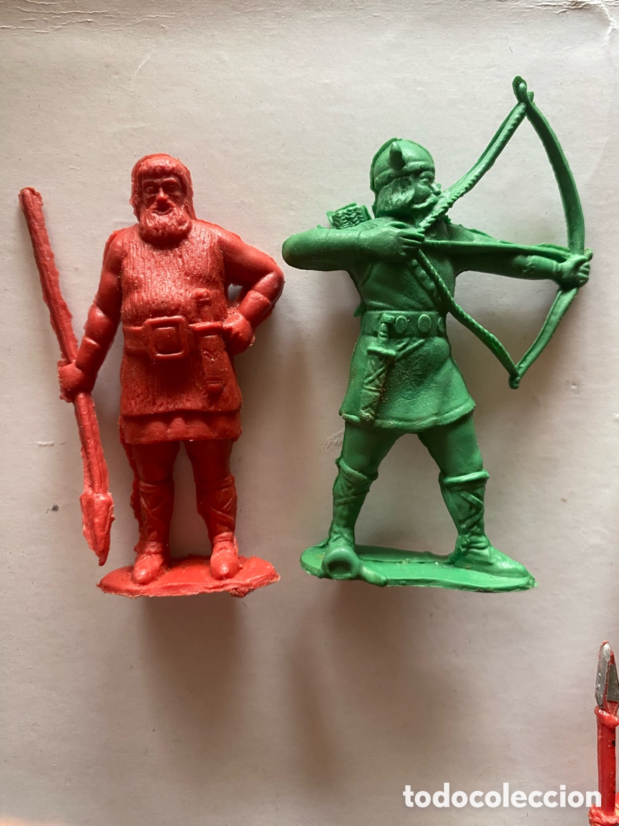 Figuras de Goma y PVC: Guerreros vikingos parrado monocolor a&ntilde;os 60