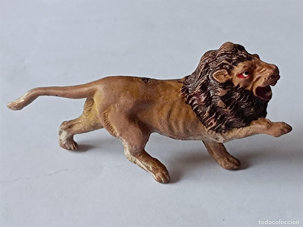 Figuras de Goma y PVC: FIGURA DE GOMA LE&Oacute;N PECH HERMANOS