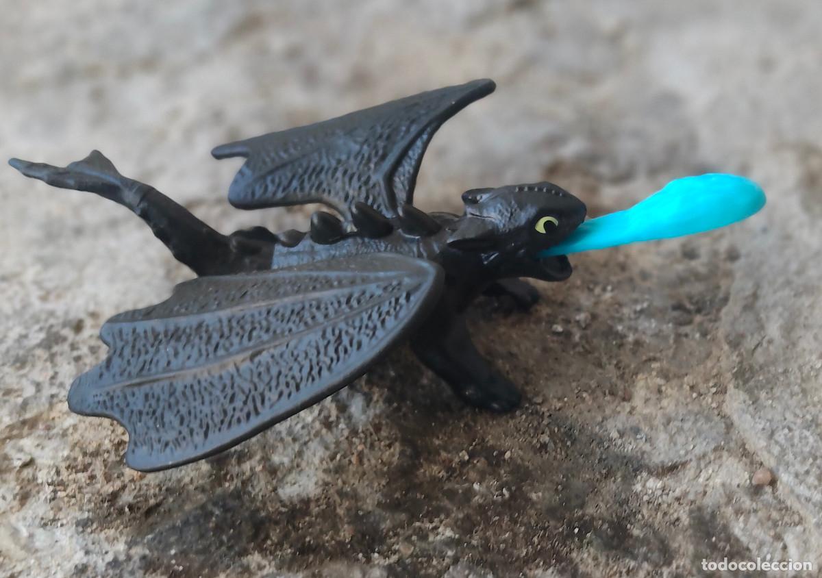 Figuras de Goma y PVC: Juguete Burger King How Train Dragon 2025 | Toothless