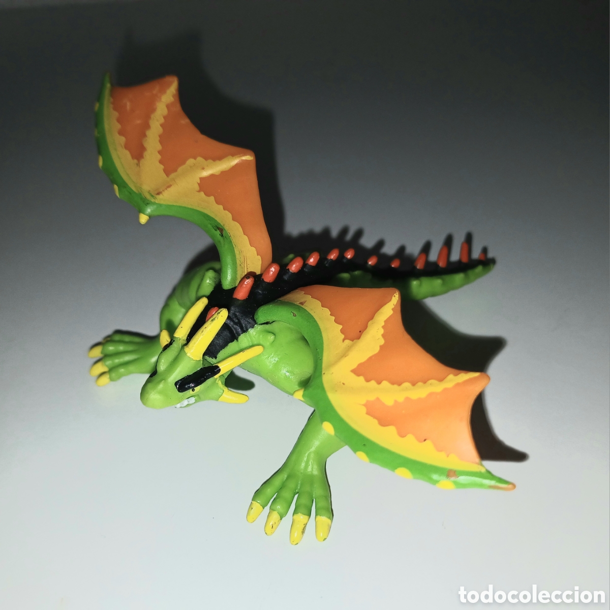 Figuras de Goma y PVC: Figura PVC coleccionable Invizimals producido por IMC Toys. Modelo: Jungle Dragon. Resonante