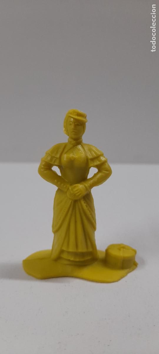 Figuras de Goma y PVC: SE&Ntilde;ORA FIGURA ASALTO A LA DILIGENCIA . GOMARSA - MOLDE REAMSA PLASTICO MONOCOLOR . ORIGINAL A&Ntilde;OS 70