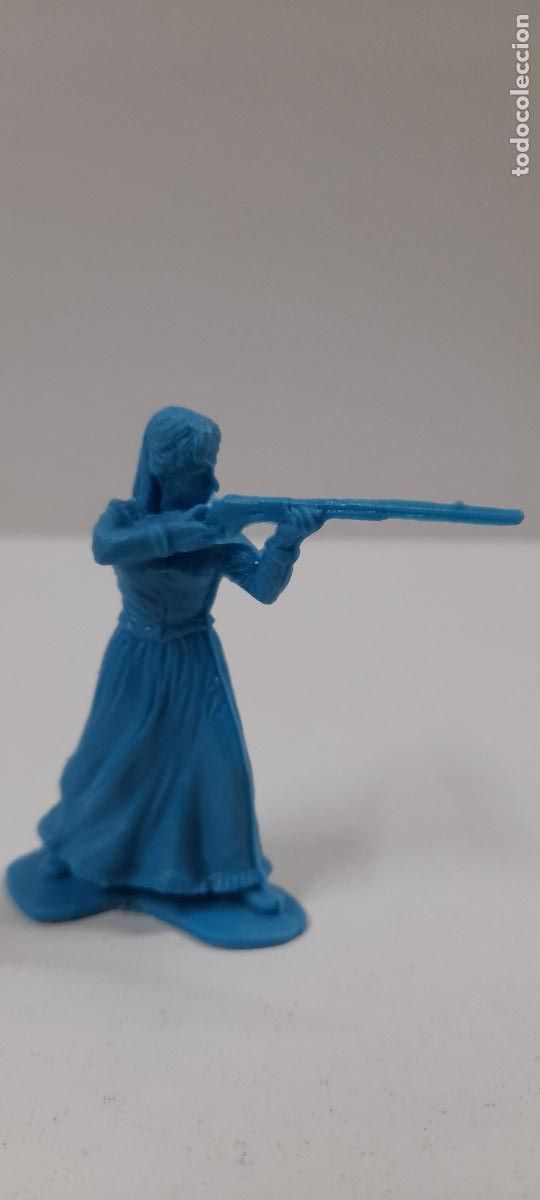 Figuras de Goma y PVC: SE&Ntilde;ORA FIGURA ASALTO A LA DILIGENCIA . GOMARSA - MOLDE REAMSA PLASTICO MONOCOLOR . ORIGINAL A&Ntilde;OS 70