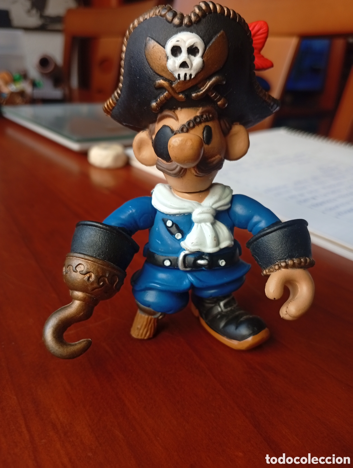 Figuras de Goma y PVC: MU&Ntilde;ECO FIGURA PVC PIRATA ARTICULADO PINTADO A MANO 10 CM