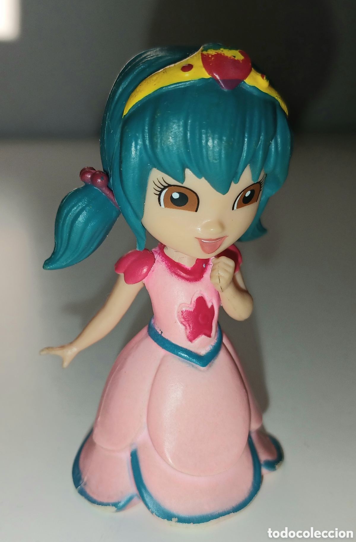 Figuras de Goma y PVC: Figura PVC coleccionable de la colecci&oacute;n &rdquo;Magiki Princesas del Arco&iacute;ris&rdquo;.