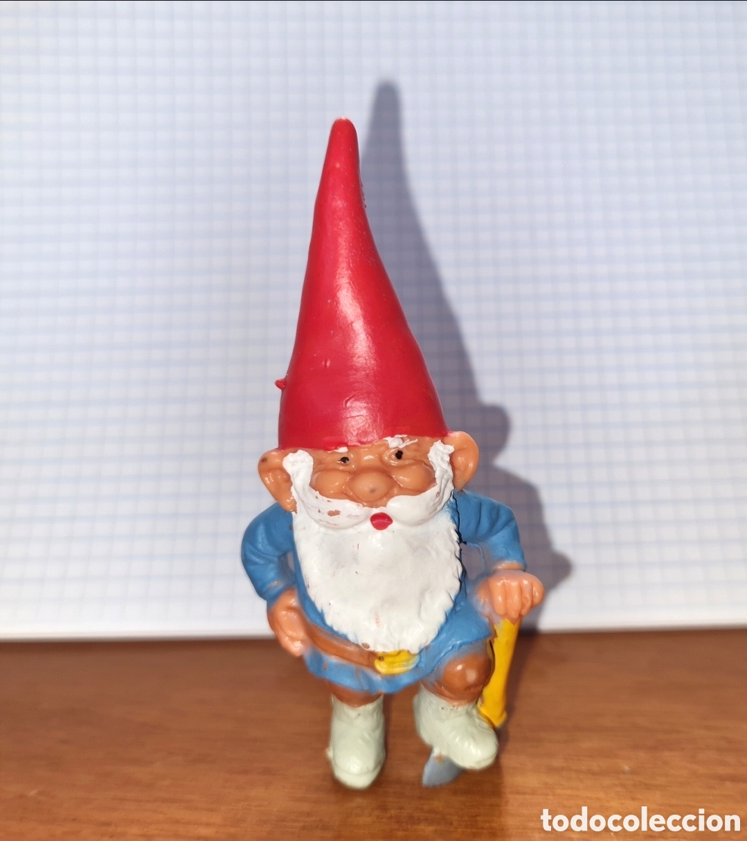 Figuras de Goma y PVC: Figura pvc goma David el gnomo con hacha jard&iacute;n le&ntilde;ador BRB mu&ntilde;eco a&ntilde;os 80 90 dibujos animados