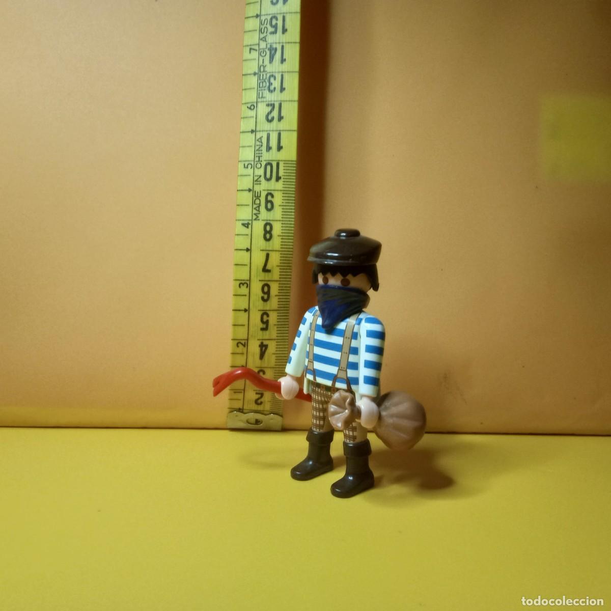 Figuras de Goma y PVC: PLAYMOBIL : VITORIANO, MODERNIDAD; FIGURA LADR&Oacute;N, DELINCUENTE