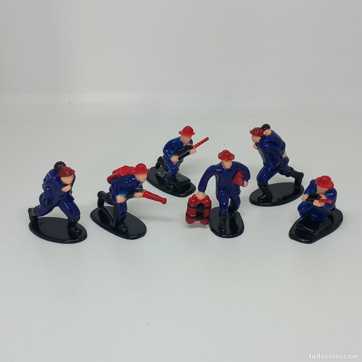 Figuras de Goma y PVC: 6 FIGURAS BOMBERO AMERICANO DE PL&Aacute;STICO DURO TIPO PROMOCIONAL KINDER O SIMILAR MIDEN +/- 4,5 CM PTOY