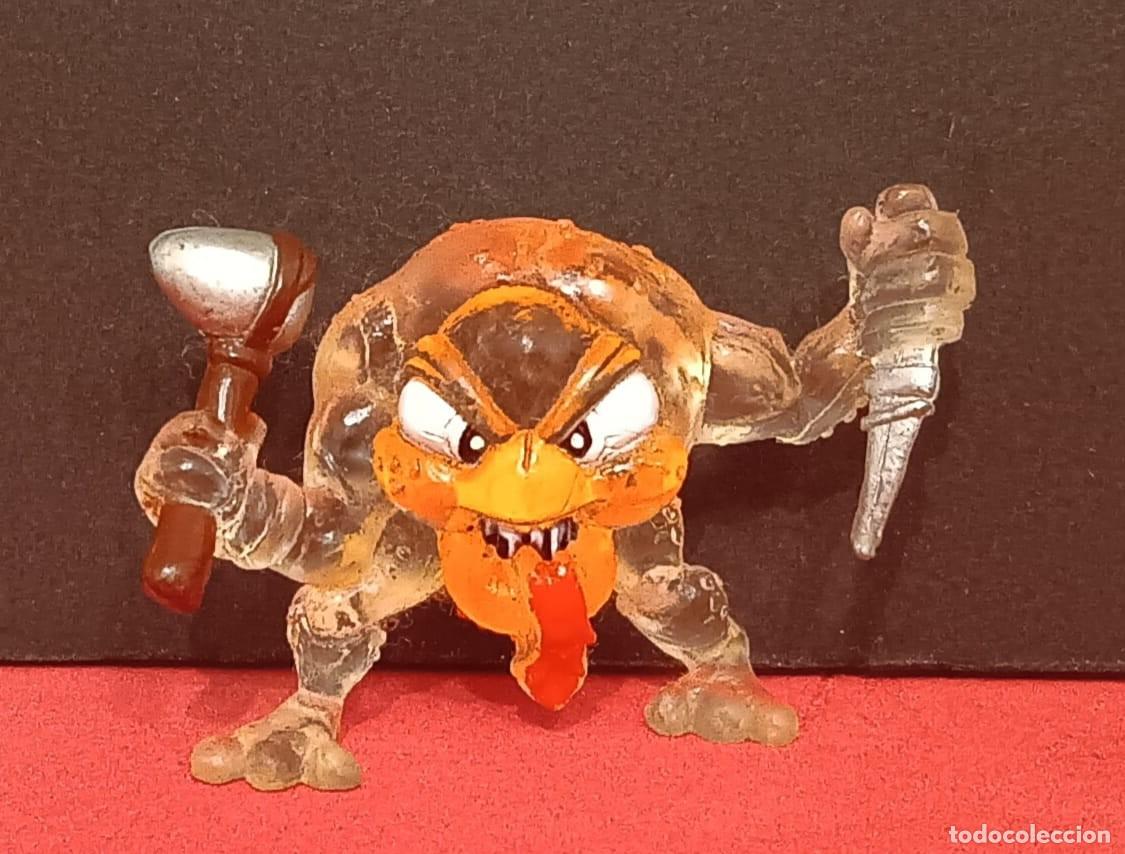 Figuras de Goma y PVC: MINI FIGURA DE GOMA PVC GUERREROS MONSTRUOS SERIE FISTFUL OF POWER MOOSE TOYS 2004