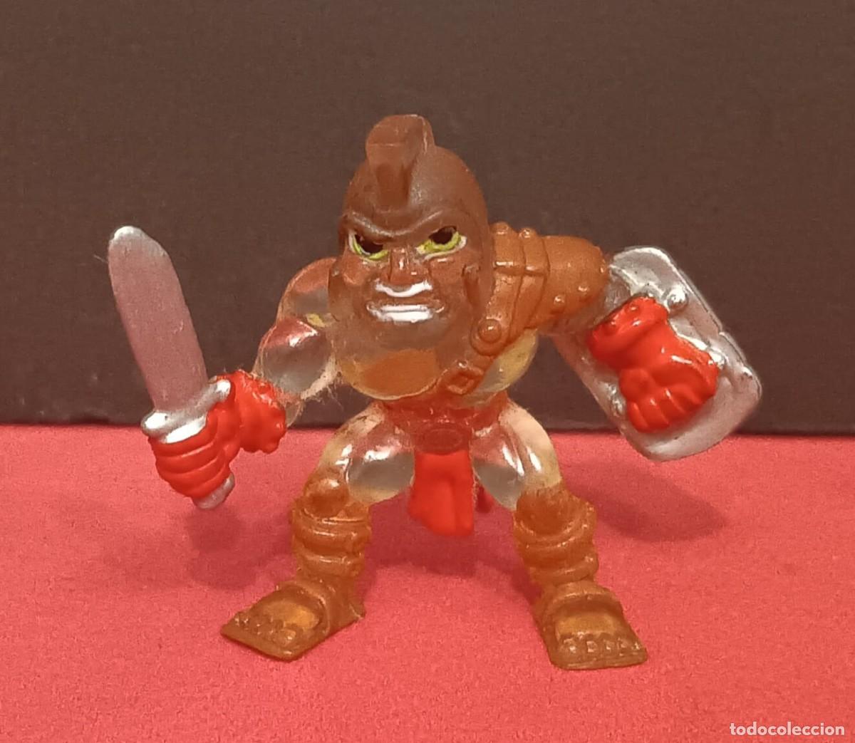 Figuras de Goma y PVC: MINI FIGURA DE GOMA PVC GUERREROS MONSTRUOS SERIE FISTFUL OF POWER MOOSE TOYS 2004