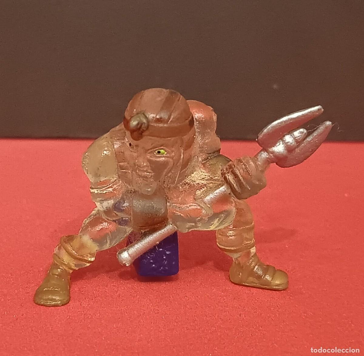 Figuras de Goma y PVC: MINI FIGURA DE GOMA PVC GUERREROS MONSTRUOS SERIE FISTFUL OF POWER MOOSE TOYS 2004