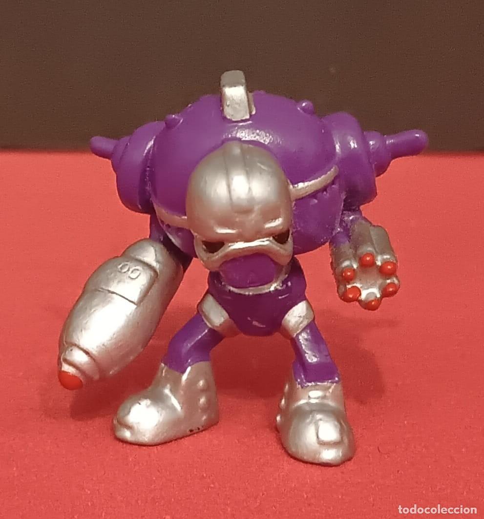 Figuras de Goma y PVC: MINI FIGURA DE GOMA PVC GUERREROS MONSTRUOS SERIE FISTFUL OF POWER MOOSE TOYS 2004