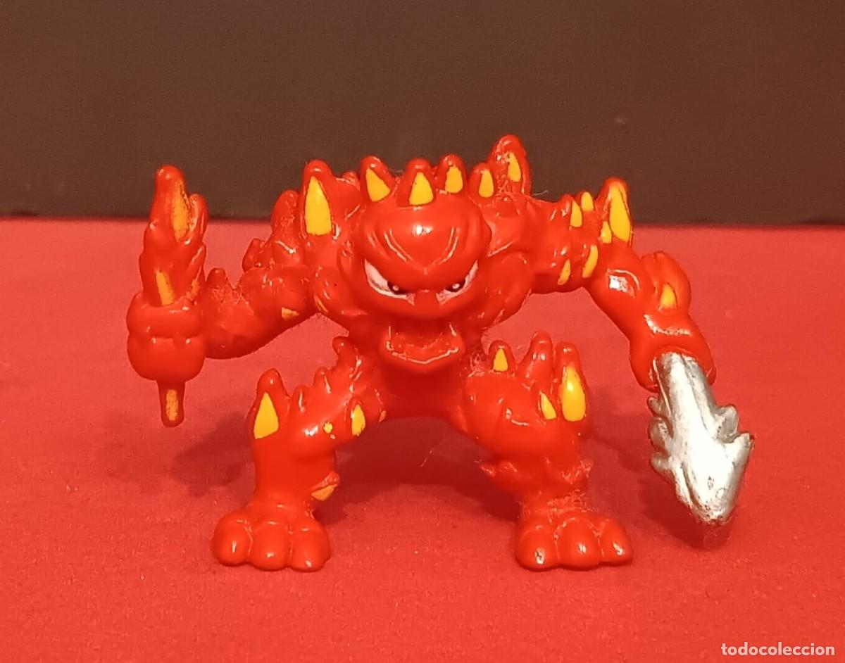 Figuras de Goma y PVC: MINI FIGURA DE GOMA PVC GUERREROS MONSTRUOS SERIE FISTFUL OF POWER MOOSE TOYS 2004