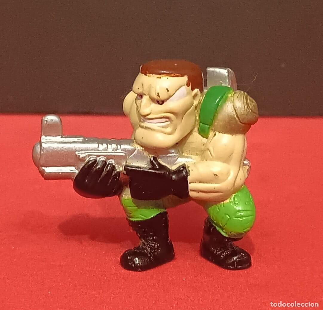 Figuras de Goma y PVC: MINI FIGURA DE GOMA PVC GUERREROS MONSTRUOS SERIE FISTFUL OF POWER MOOSE TOYS 2004