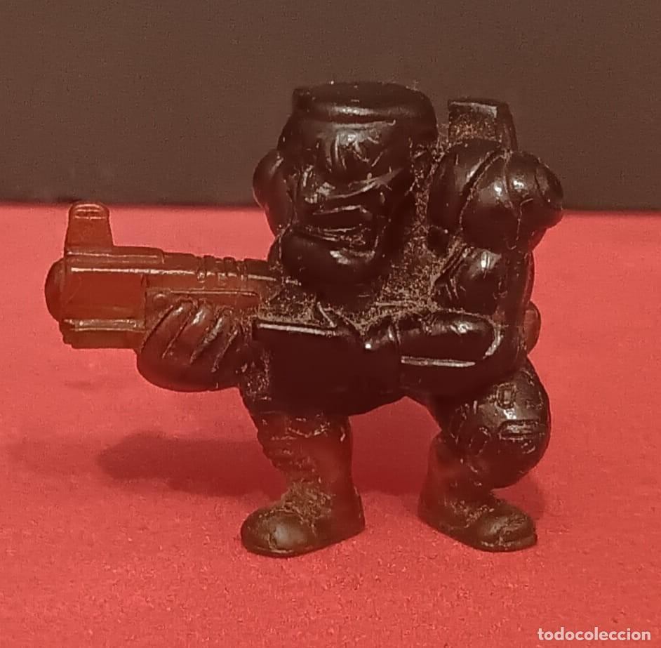 Figuras de Goma y PVC: MINI FIGURA DE GOMA PVC GUERREROS MONSTRUOS SERIE FISTFUL OF POWER MOOSE TOYS 2004