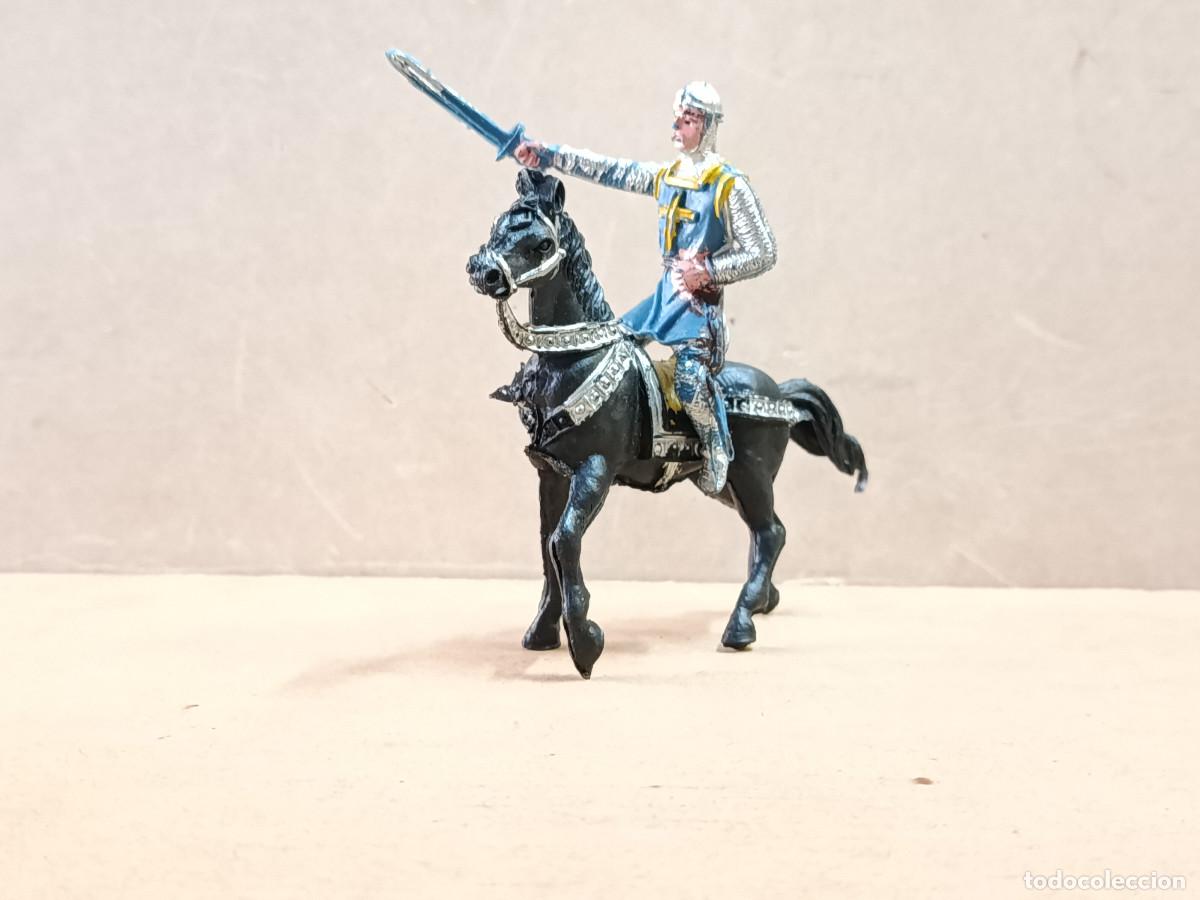 Figuras de Goma y PVC: FIGURA DE PL&Aacute;STICO CABALLERO MEDIEVAL A CABALLO COMANSI