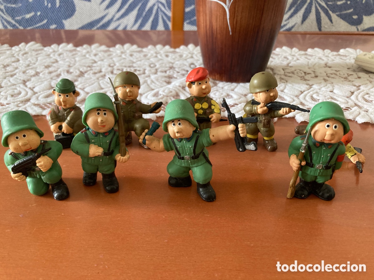 Figuras de Goma y PVC: Figura de goma pvc soldados Alemanes y Ingleses lote