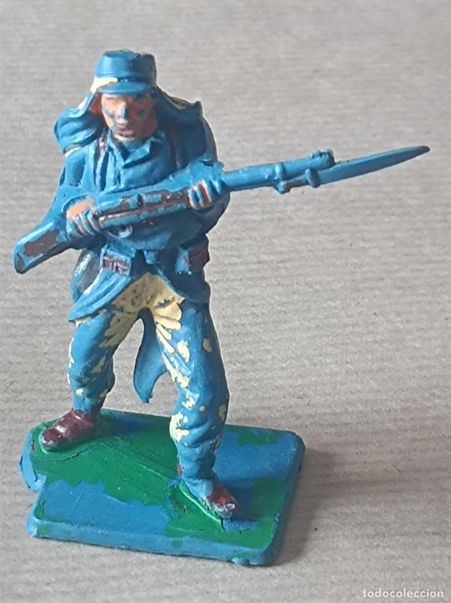 Figuras de Goma y PVC: FIGURA DE PL&Aacute;STICO PECH HERMANOS OLIVER SOLDADO LEGI&Oacute;N EXTRANJERA