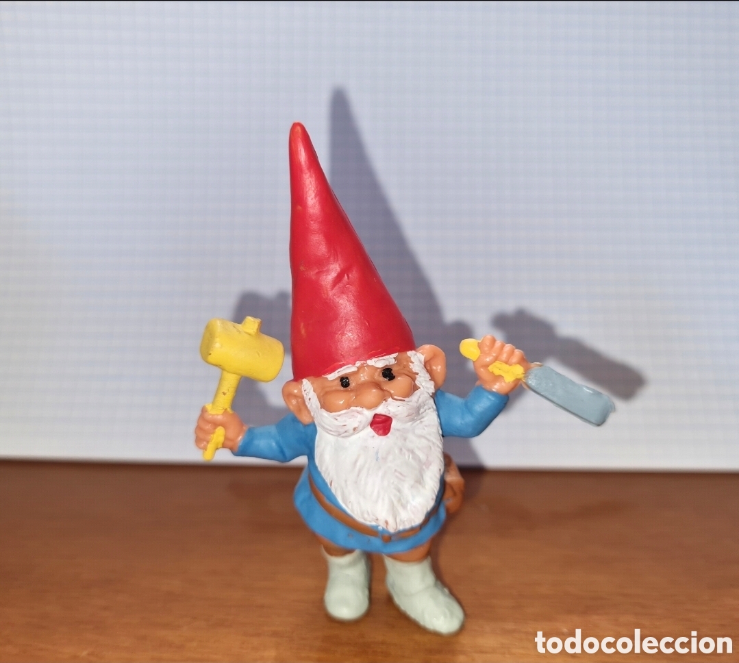Figuras de Goma y PVC: Figura pvc goma David el gnomo con herramientas carpintero BRB mu&ntilde;eco a&ntilde;os 80 90 dibujos animados