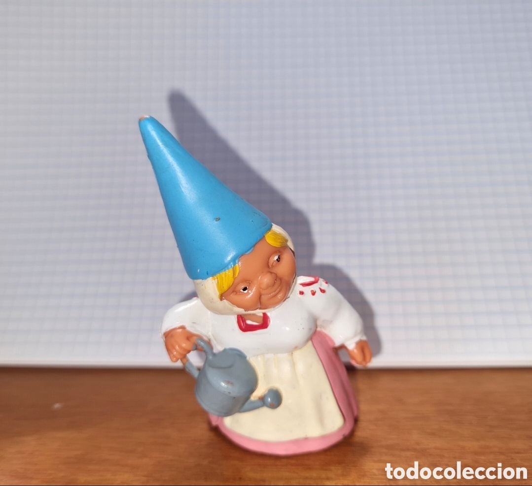 Figuras de Goma y PVC: Figura pvc David gnomo Lisa con regadera plantas jard&iacute;n BRB mu&ntilde;eco a&ntilde;os 80 90 dibujos animados