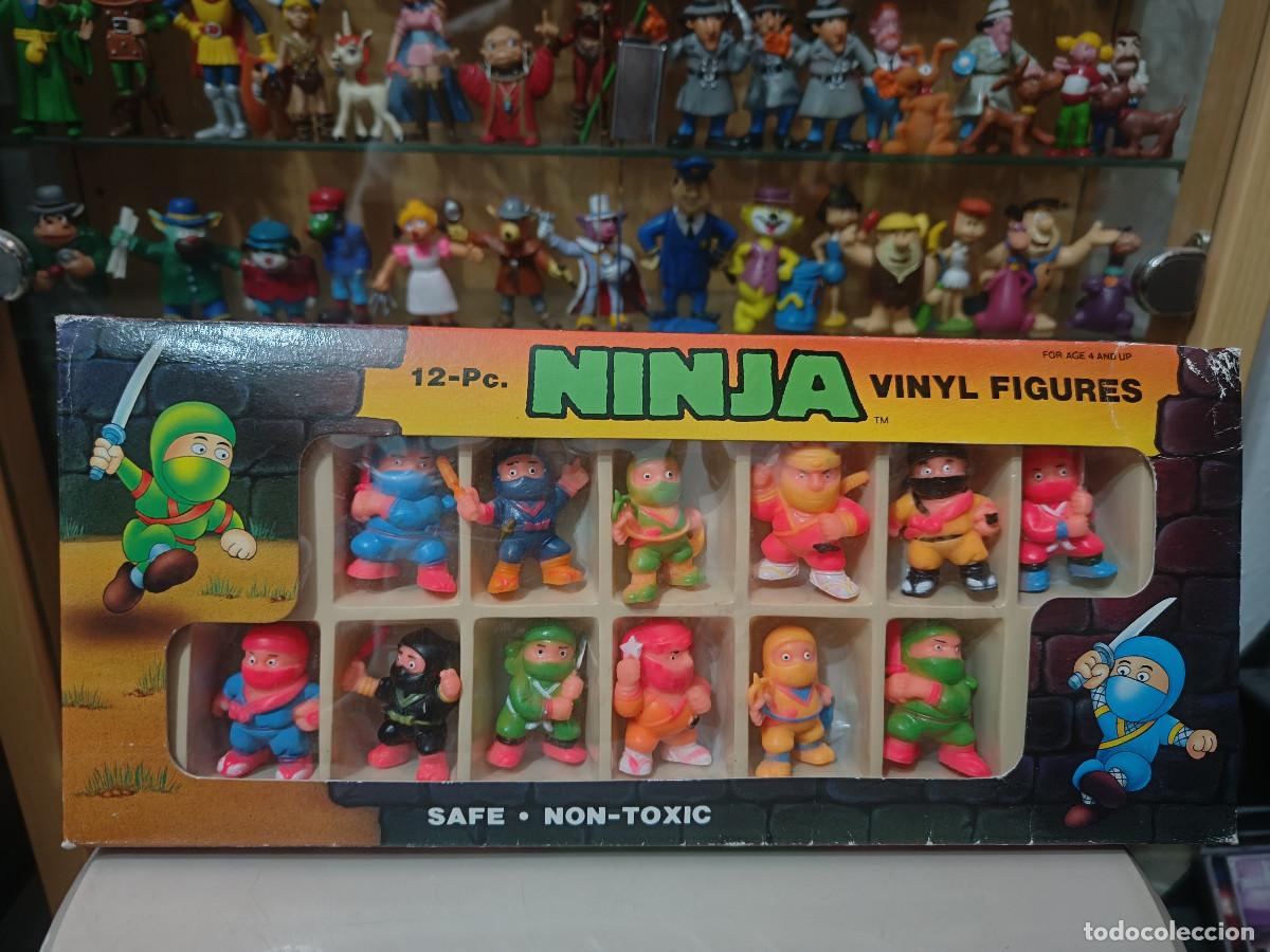 Figuras de Goma y PVC: Ocasion coleccionista Caja expositora completa con figuras goma pvc Soma 1990 Ninjas