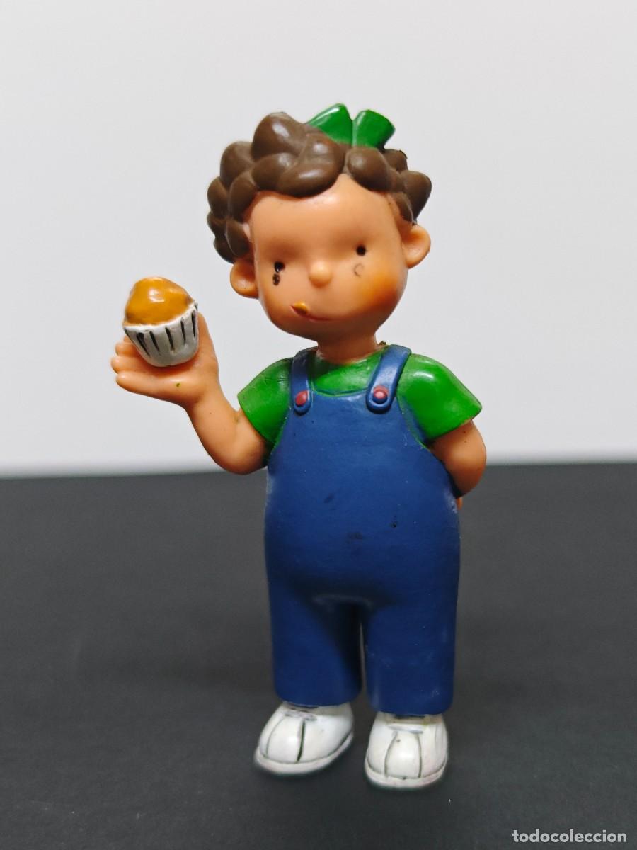 Figuras de Goma y PVC: FIGURA DE PVC LAS TRES MELLIZAS YOLANDA CROMOSOMA 2010
