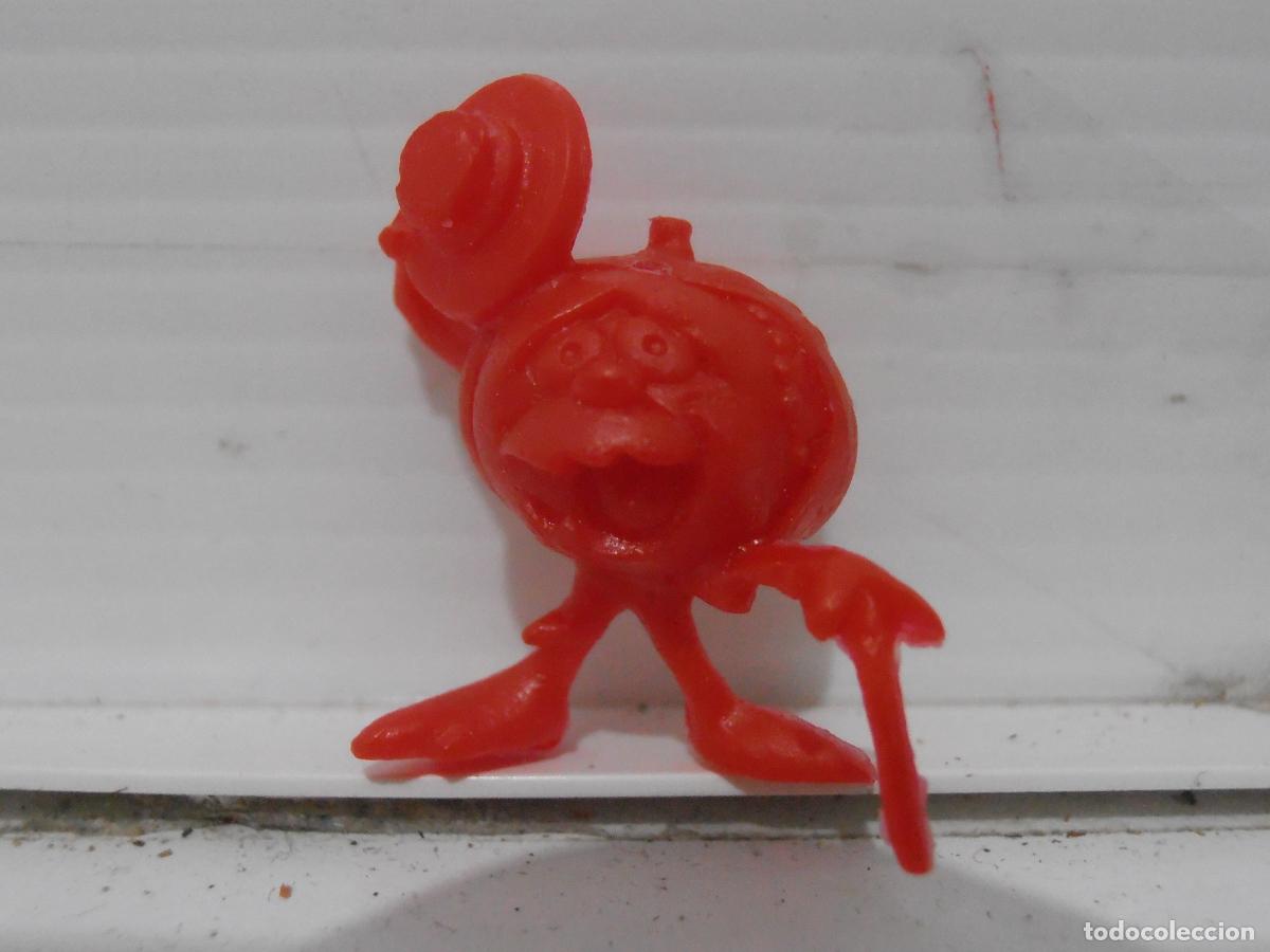 Figuras de Goma y PVC: FIGURA DUNKIN, RUPERTA, MASCOTA 123, ROJA