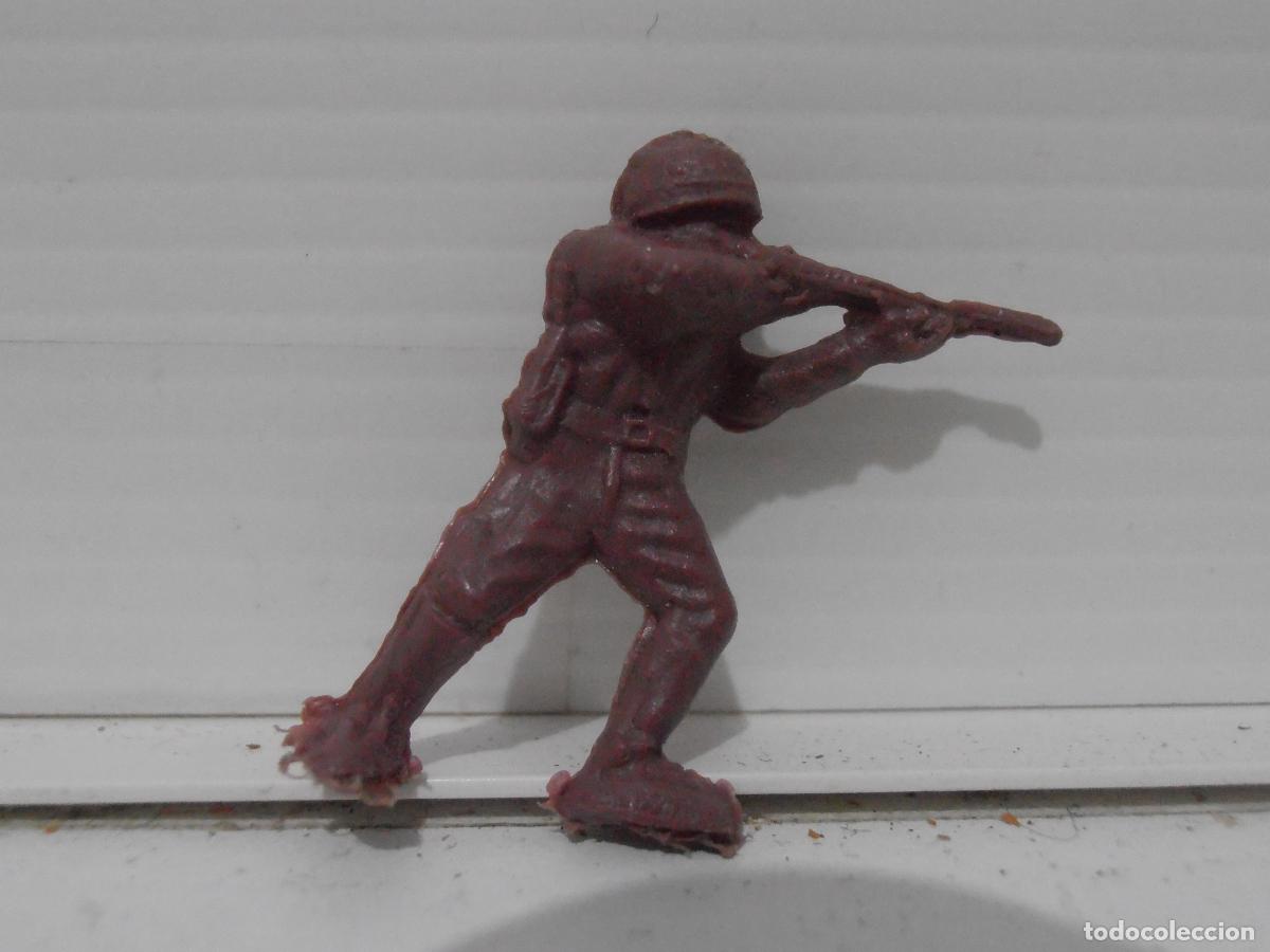 Figuras de Borracha e PVC: FIGURA DUNKIN, HAZA&Ntilde;AS Y COMBATES, SOLDADO CON RIFLE