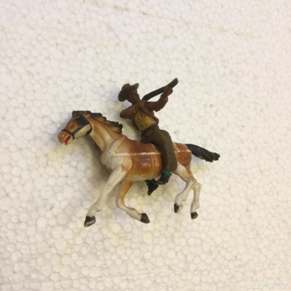 Figuras de Goma y PVC: Vaquero a Caballo. M. Sotorres. A&ntilde;os 60.