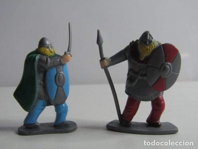 Figuras de Goma y PVC: DIFICIL SET 2 FIGURITAS PVC -GUERREROS VIKINGOS VINTAGE RAR