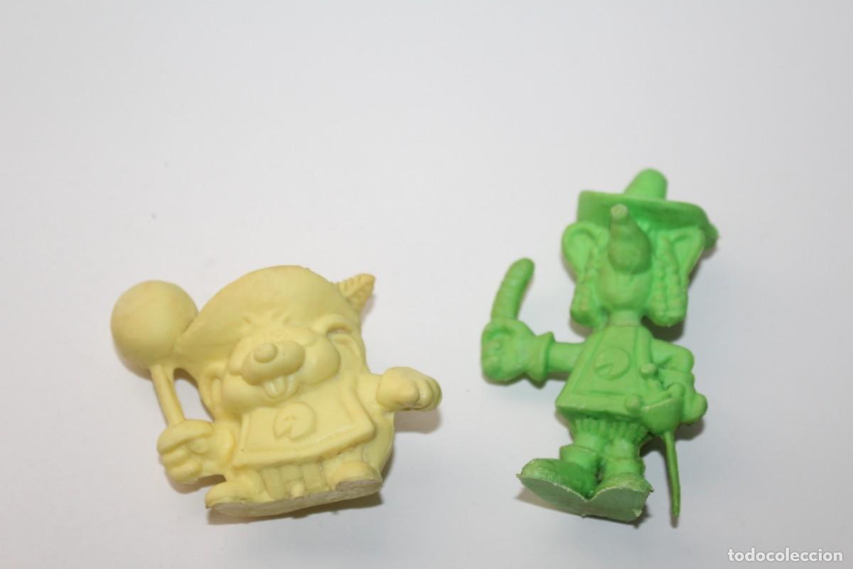 Figuras de Goma y PVC: 2 MASQUESEROS DE MATUTANO BOLITAS Y RICITOS