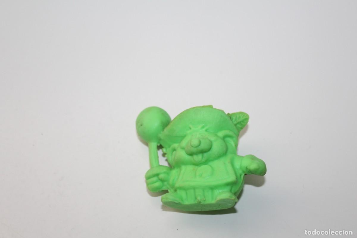 Figuras de Goma y PVC: 1 MASQUESERO DE MATUTANO BOLITAS