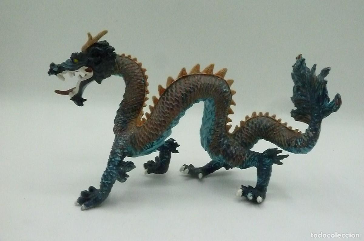 Figuras de goma y PVC: Drag&oacute;n chino. Plastoy - Foto 1