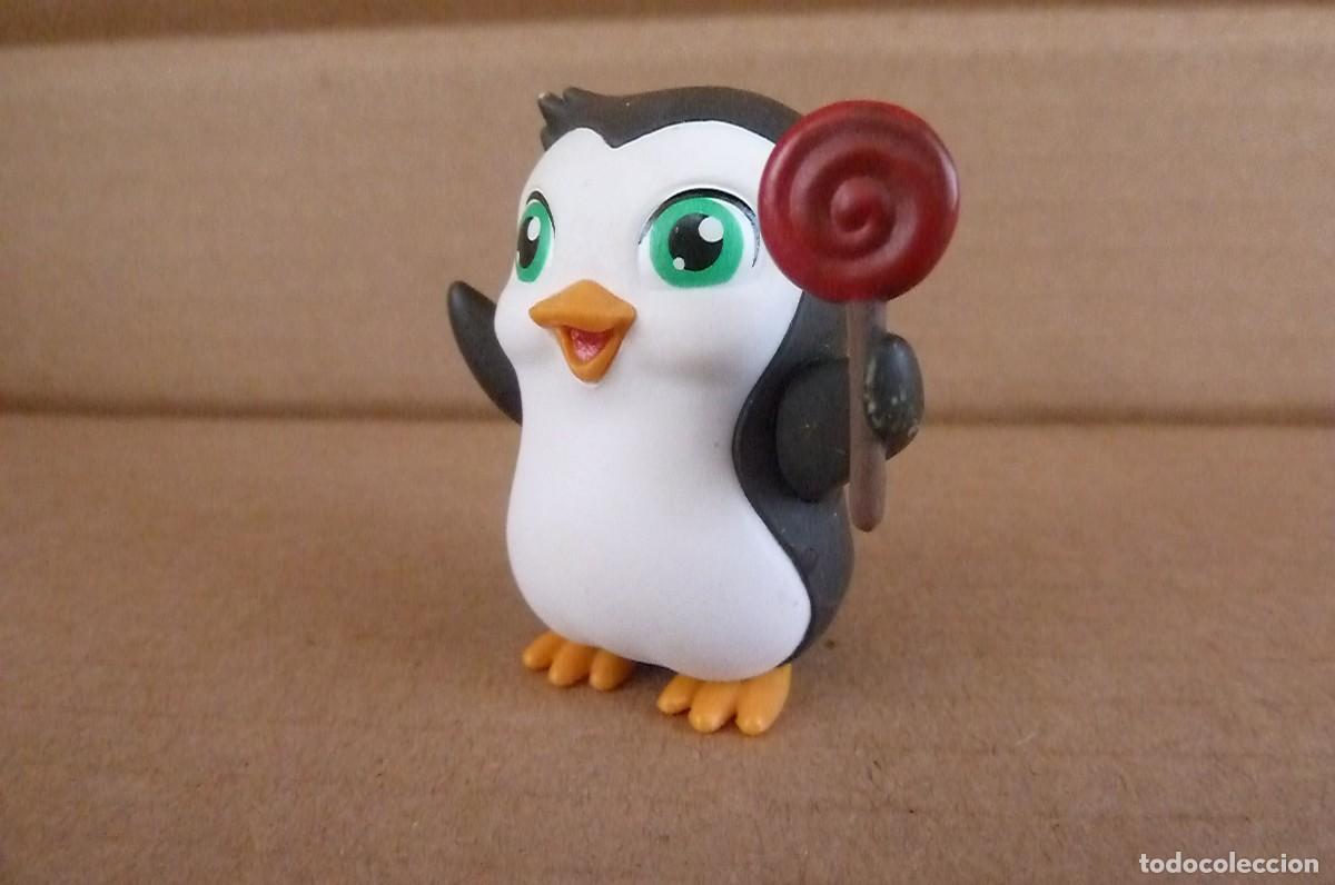 Rubber and PVC Figures: Pinguino del arco iris. Magiki