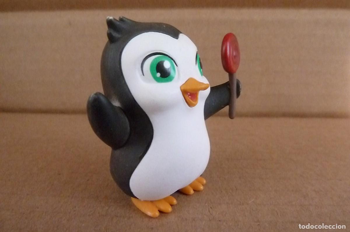 Figuras de goma y PVC: Pinguino del arco iris. Magiki - Foto 3