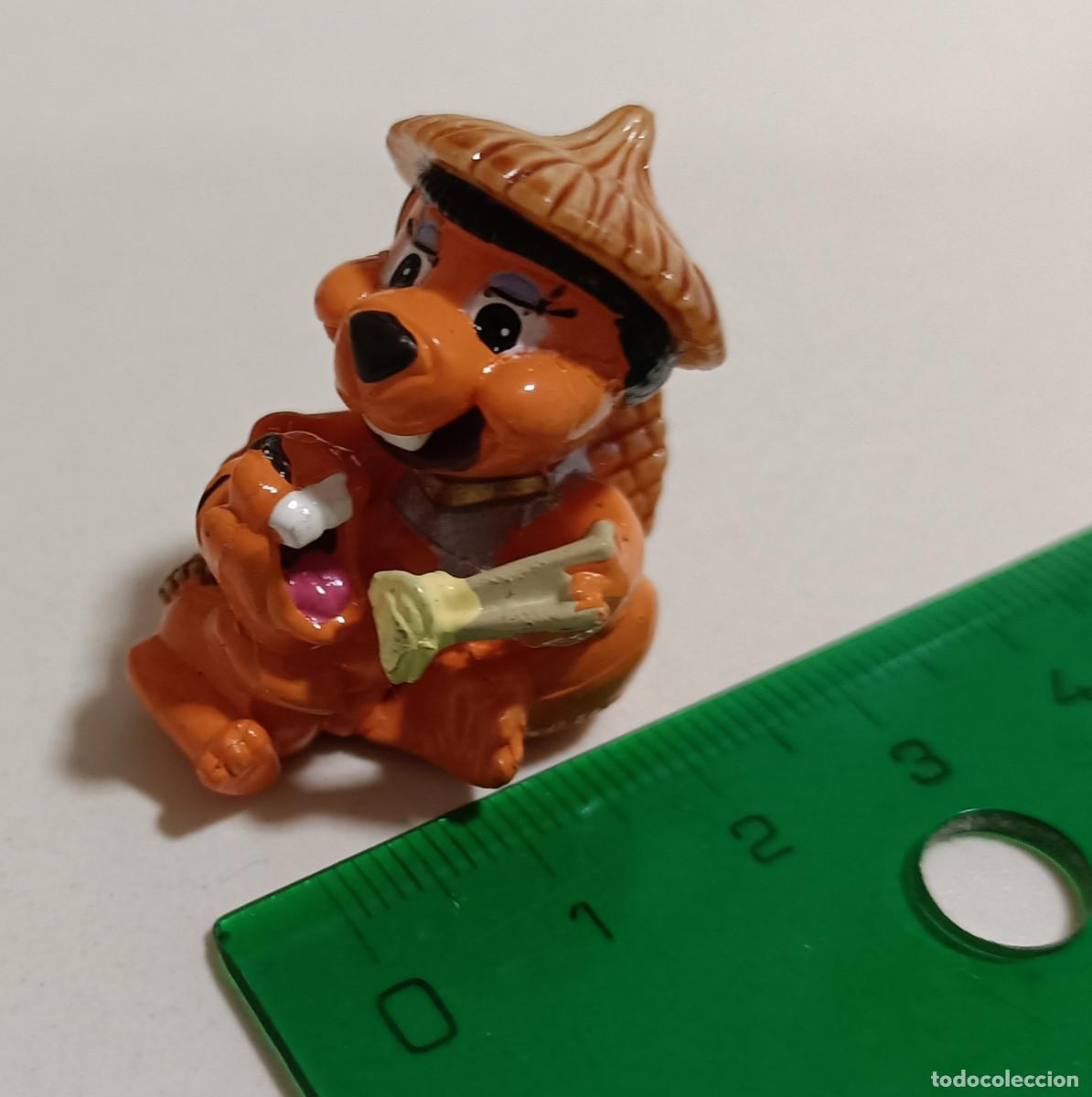 Figuras de Goma Kinder: KINDER castor mama cria coleccion CASTORES CHINOS JAPONESES FIGURA MU&Ntilde;ECo baby castorcini