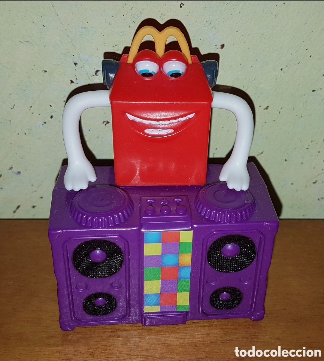 Figuras de Goma y PVC: Figura caja Happy Meal Dj m&uacute;sica cajita feliz McDonald's McDonald mu&ntilde;eco colecci&oacute;n