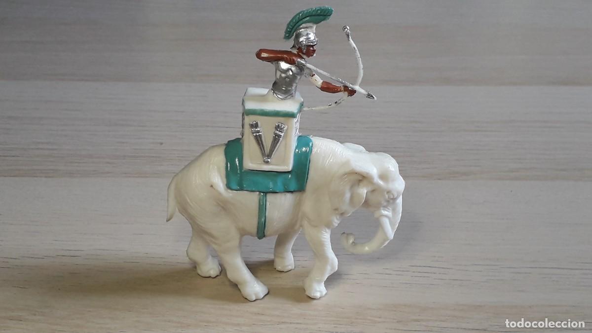 Figuras de Goma y PVC: Elefante Cartagin&eacute;s, pl&aacute;stico, GBM Batalla Metauro, Rojas y Malaret Spain tipo Jecsan, a&ntilde;os 60.