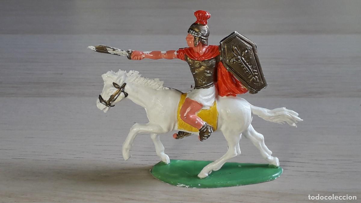Figuras de Goma y PVC: Romano a caballo, pl&aacute;stico, GBM Batalla Metauro, Rojas y Malaret Spain tipo Jecsan, a&ntilde;os 60.